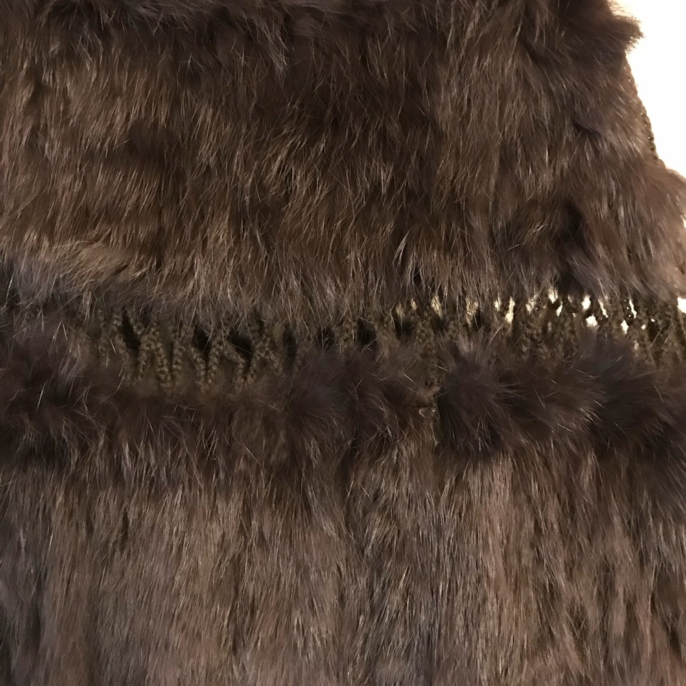 BCBGMAXAZRIA rabbit hair crochet vest size medium - Picture 5 of 5